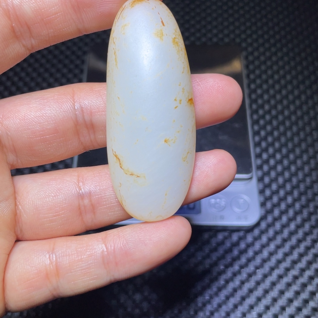 《***厂和田玉（糖玉）未镶嵌颈饰
