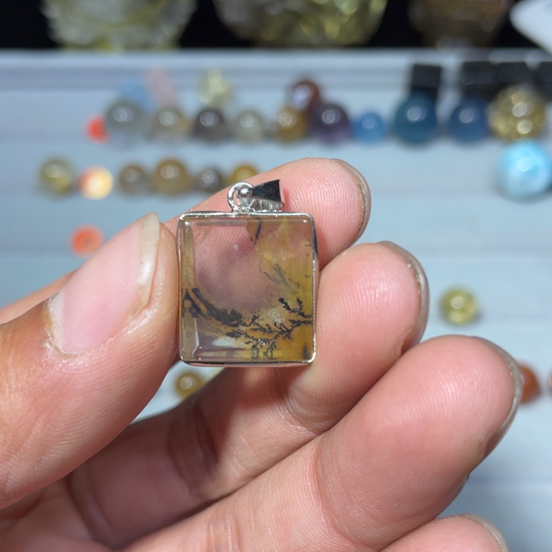 水晶吊坠(不含链)未镶嵌