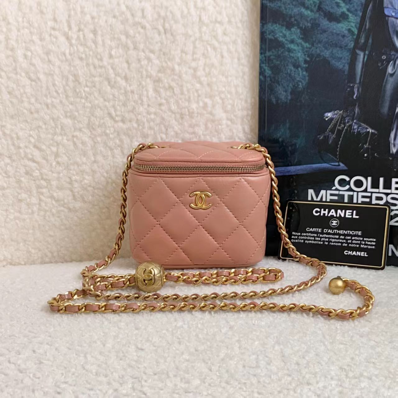 99新 Chanel/香奈儿 豆沙mini盒子/12期/28870255/代卖服务2511