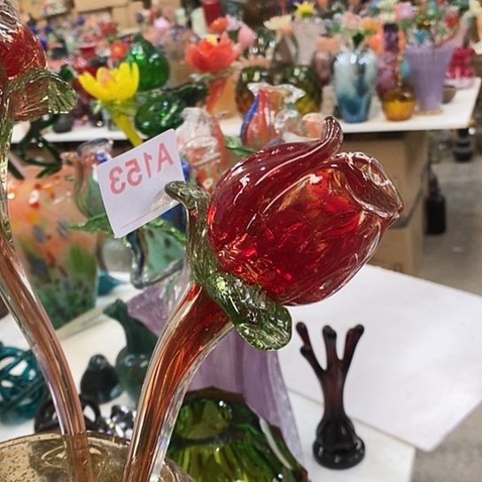 琉璃花瓶高50厘米宽6厘米