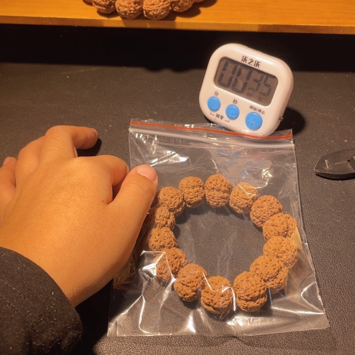 P***子手串金刚菩提这个