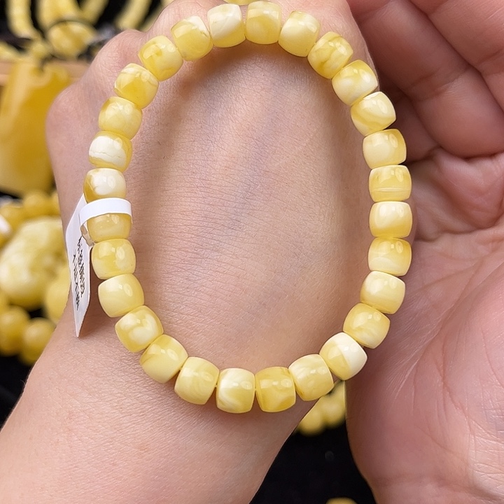 琥珀未镶嵌颈饰琥珀，