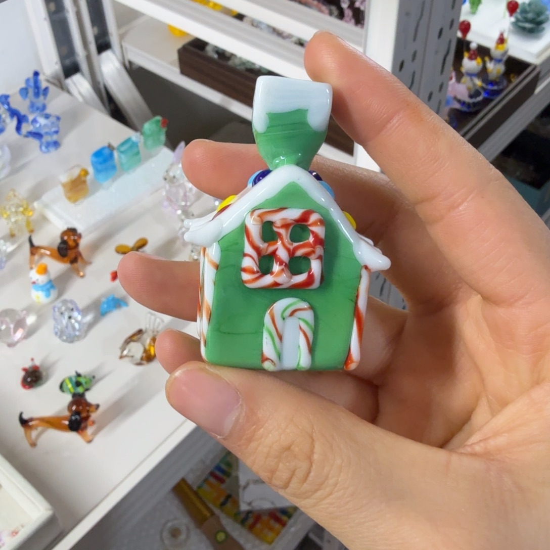 琉璃手工艺品绿房子