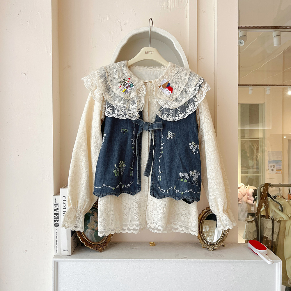LHTE青青大码女装 蕾丝刺绣娃娃领衬衫+复古牛仔马甲套装T5214