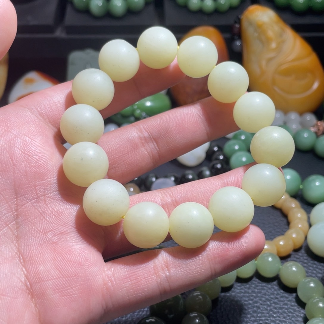 和田玉手串未镶嵌