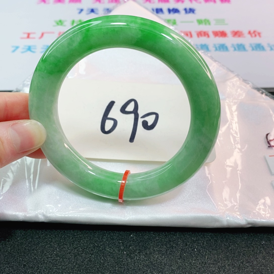 翡翠手镯未镶嵌5657565756胖圆条