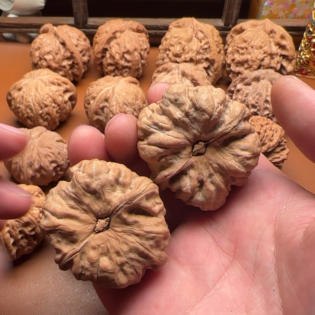 吊坠猴头核桃蛤蟆