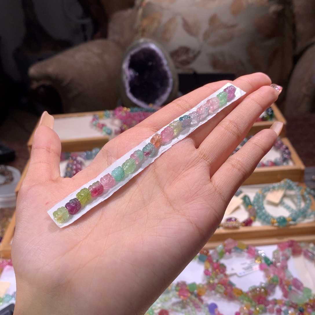 未镶嵌多样性发货其一碧玺