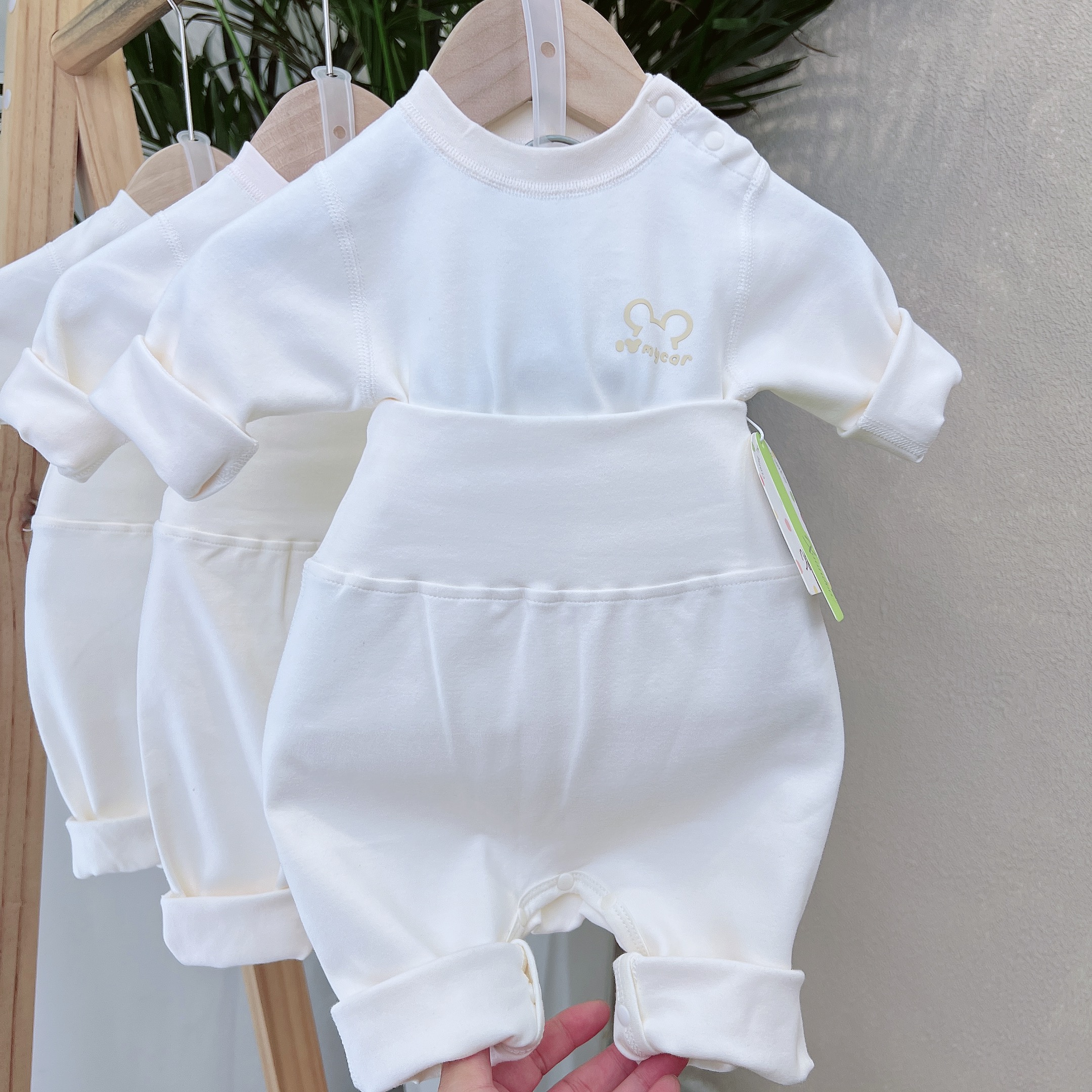 双十一A类33197简约秋冬款休闲风舒绒棉秋衣秋衣婴儿衣服秋冬款