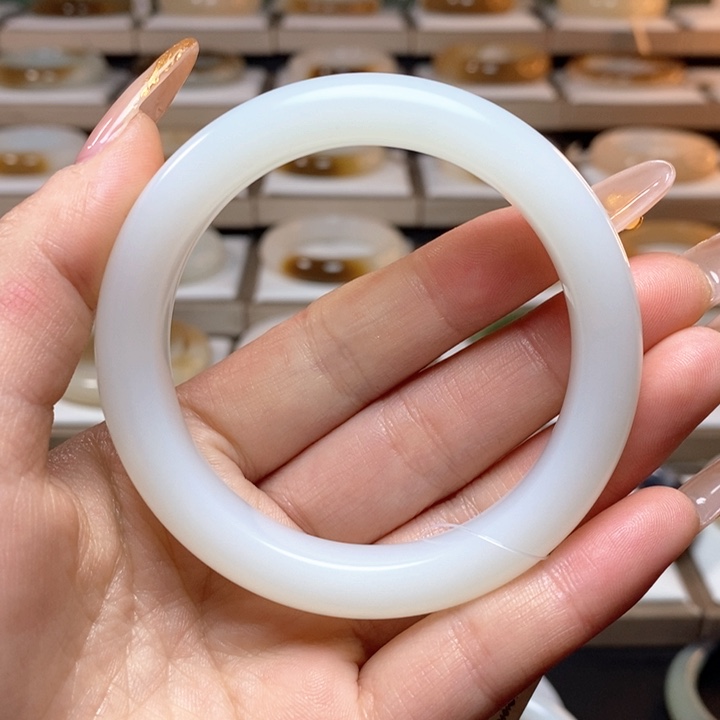 和田玉（白玉）手镯未镶嵌