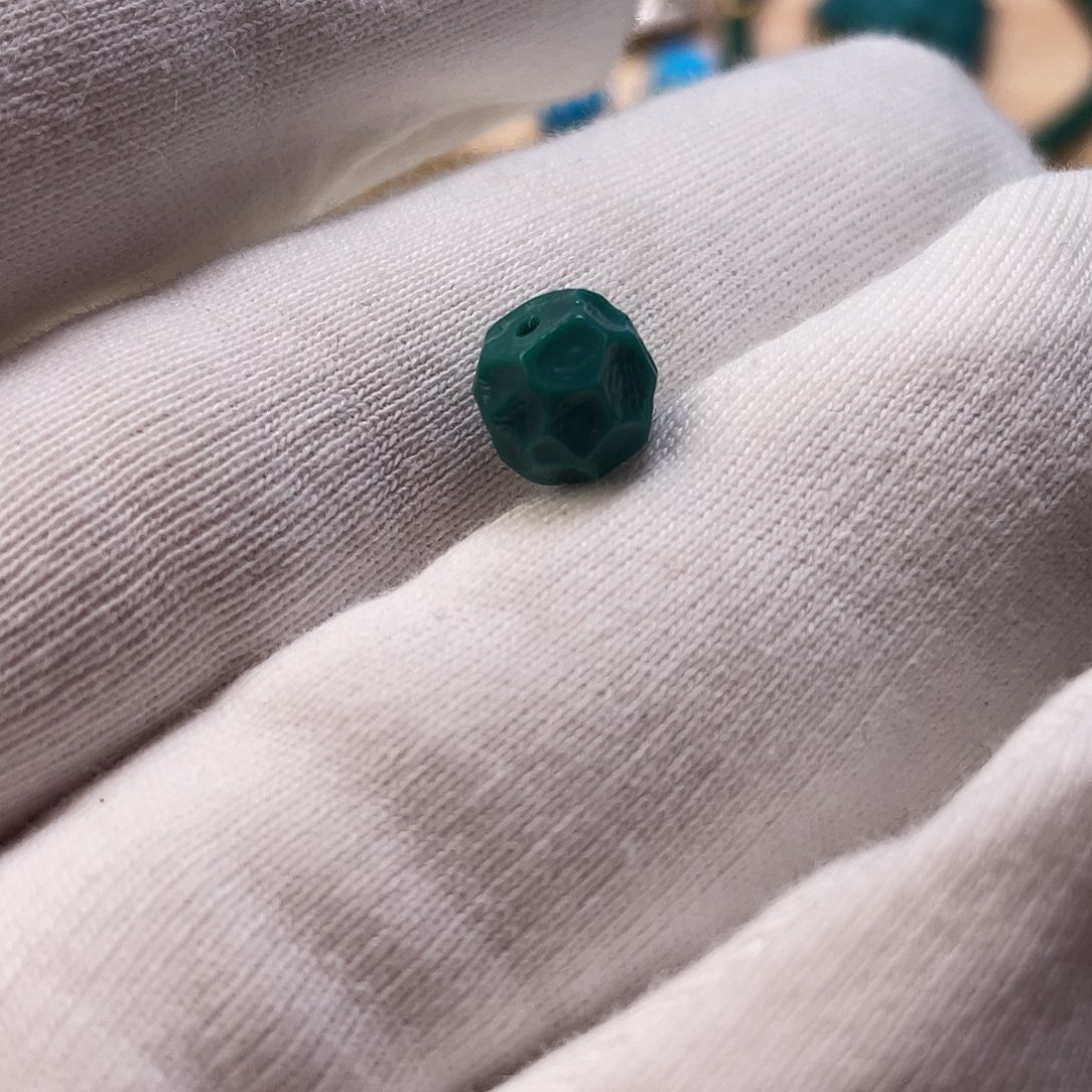 绿松石未镶嵌原矿绿松石