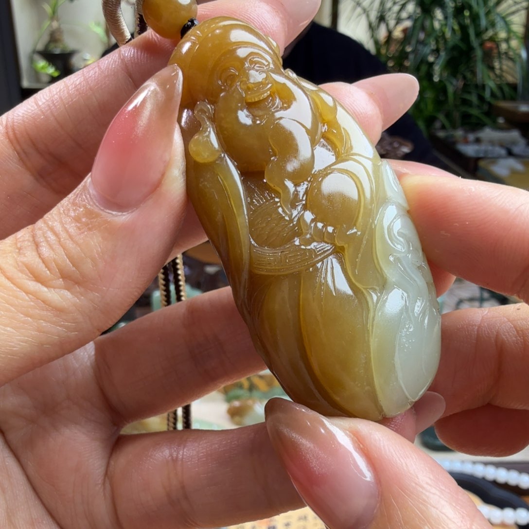 和田玉挂件未镶嵌苏****）