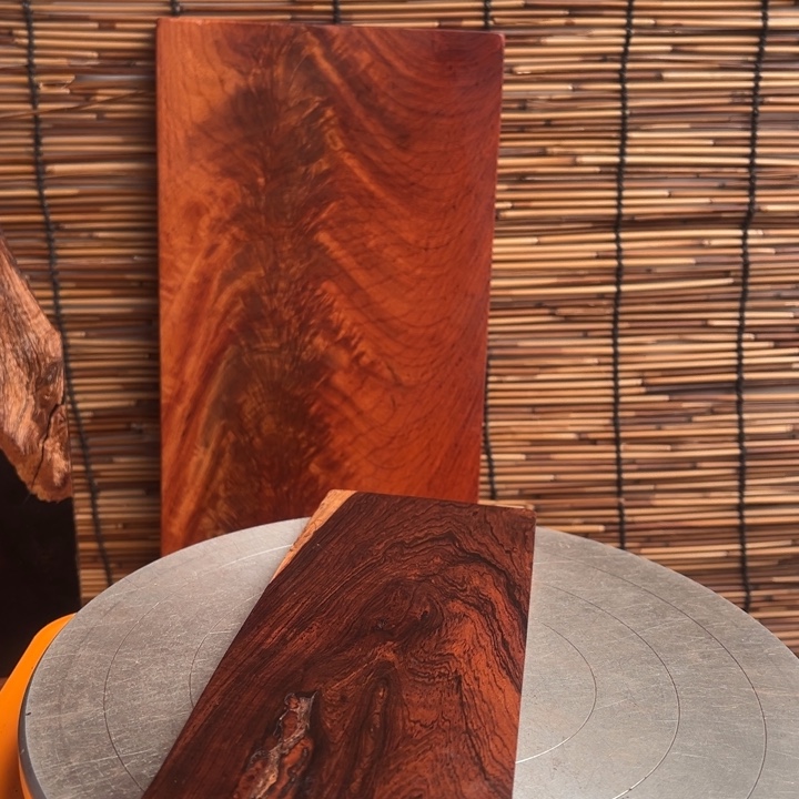 墨***边大叶紫檀（黑酸枝木类）