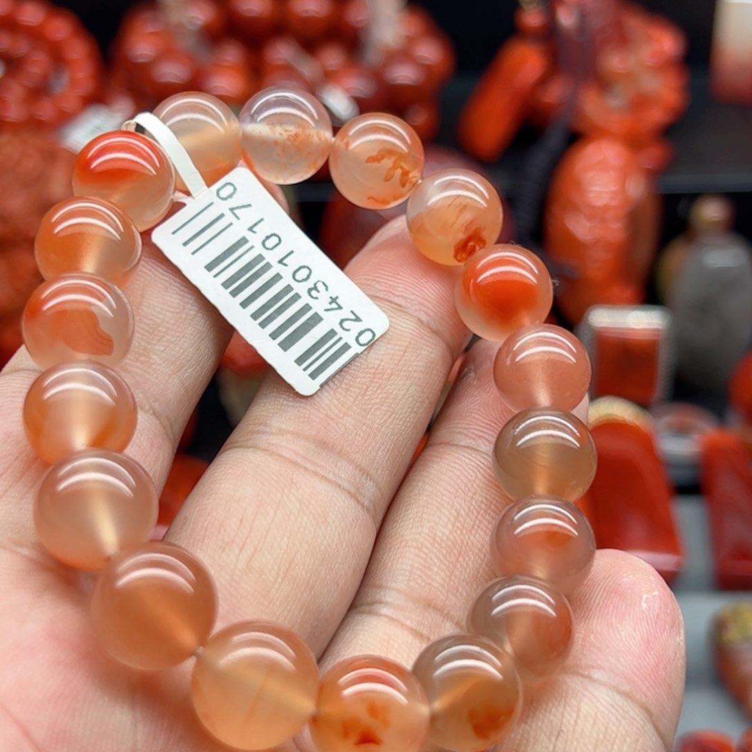 南红玛瑙手串未镶嵌