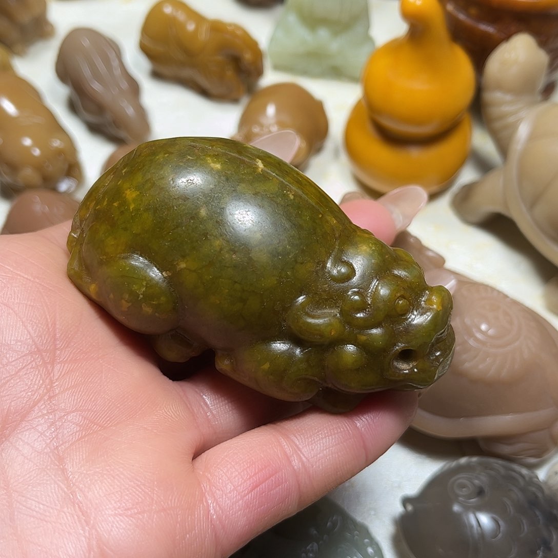 白玉菩提吊坠白玉菩提吊坠