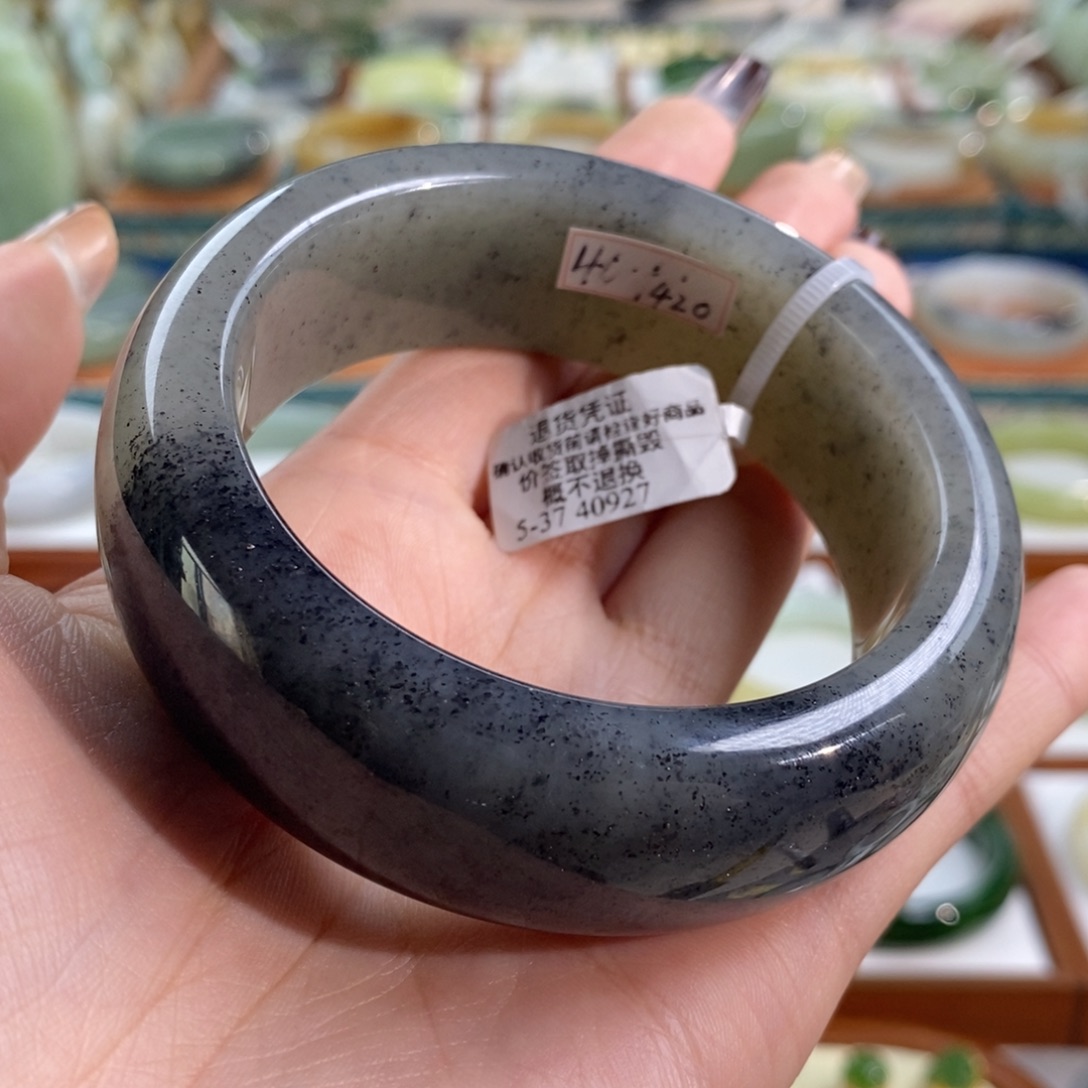 和田玉未镶嵌手镯籽青花轮胎60/61