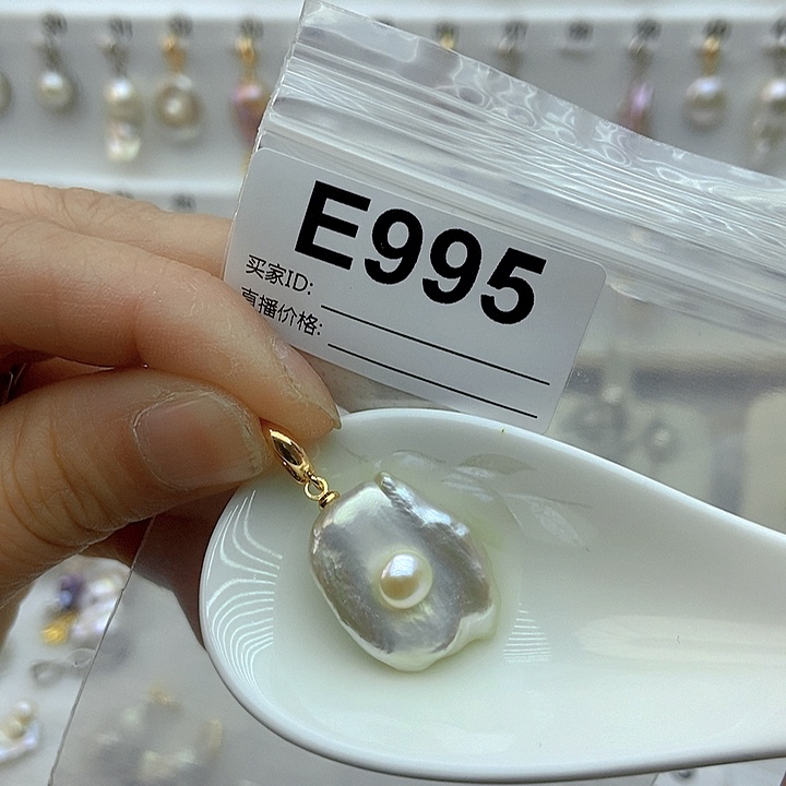 淡水珍珠颈饰银S925镶嵌