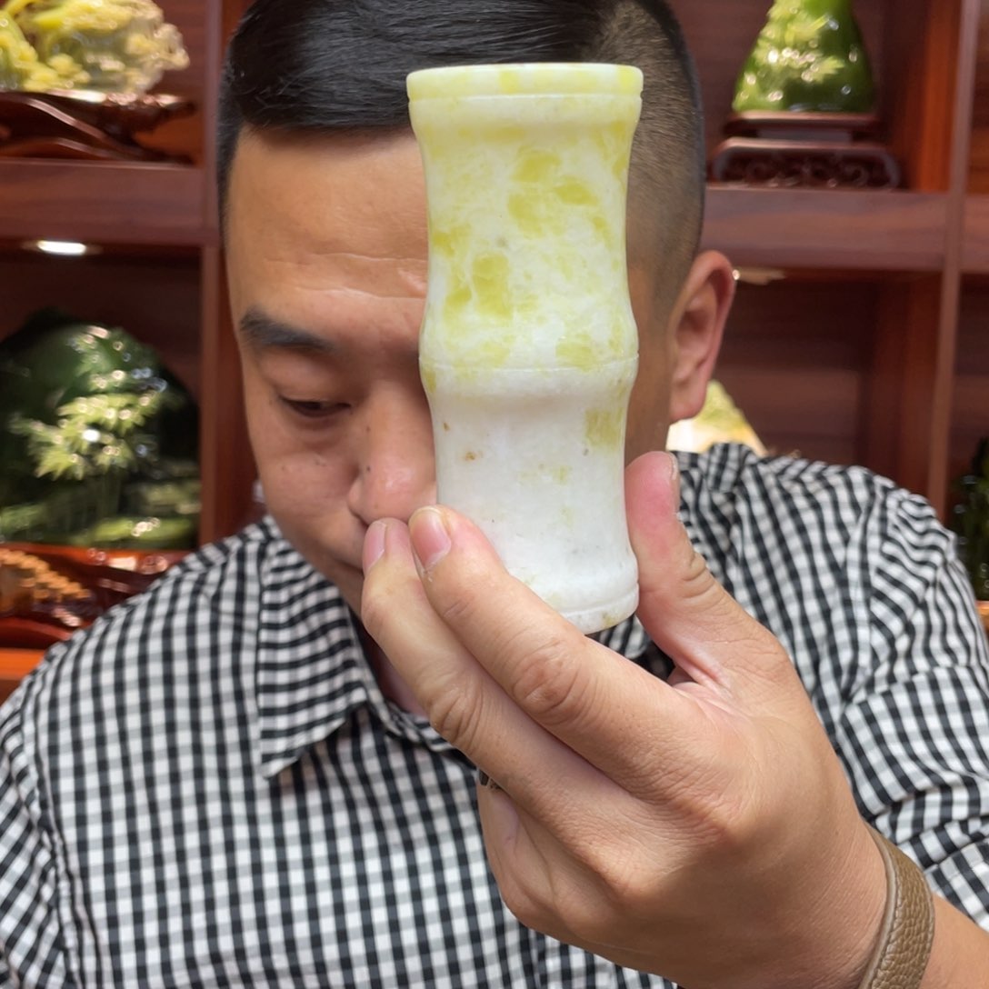 岫玉未镶嵌摆件放**由