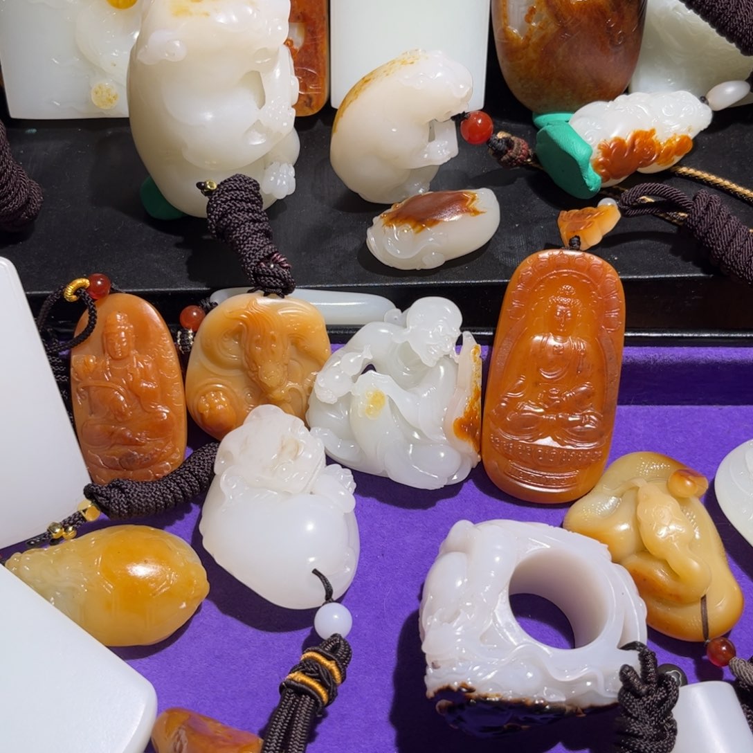 和田玉未镶嵌挂件