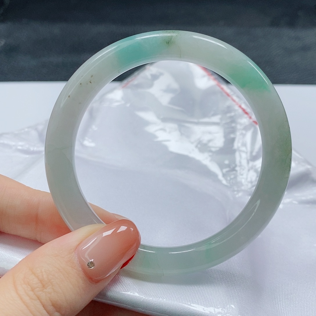 【闪购商品】未镶嵌手镯（圆镯）翡翠458号