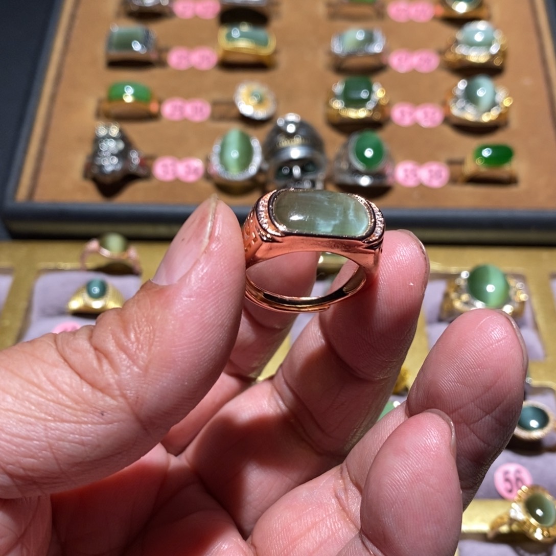 和田玉（碧玉）戒指未镶嵌