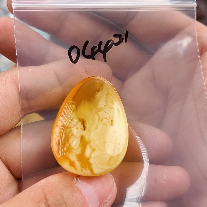 蜜蜡未镶嵌珠宝奇石蜜蜡吊坠