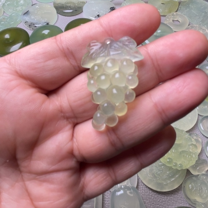岫玉吊坠(赠链)未镶嵌