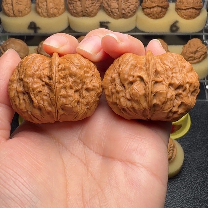 文玩核桃把件30号车