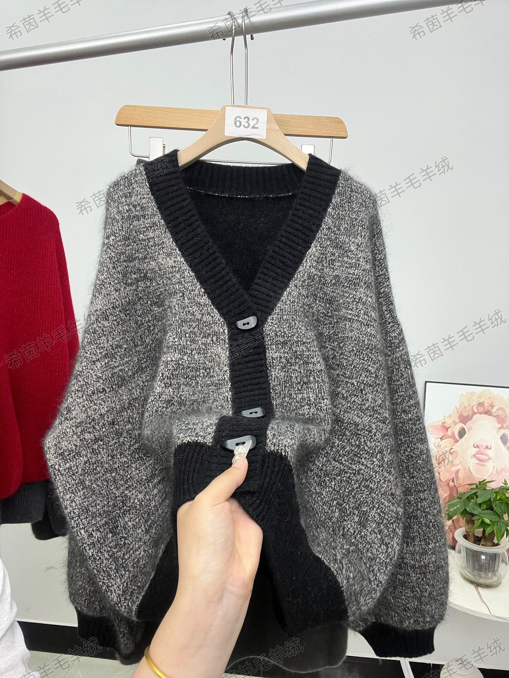 莱美轻奢 2025秋冬新款 加厚时尚气质百搭针织开衫外套