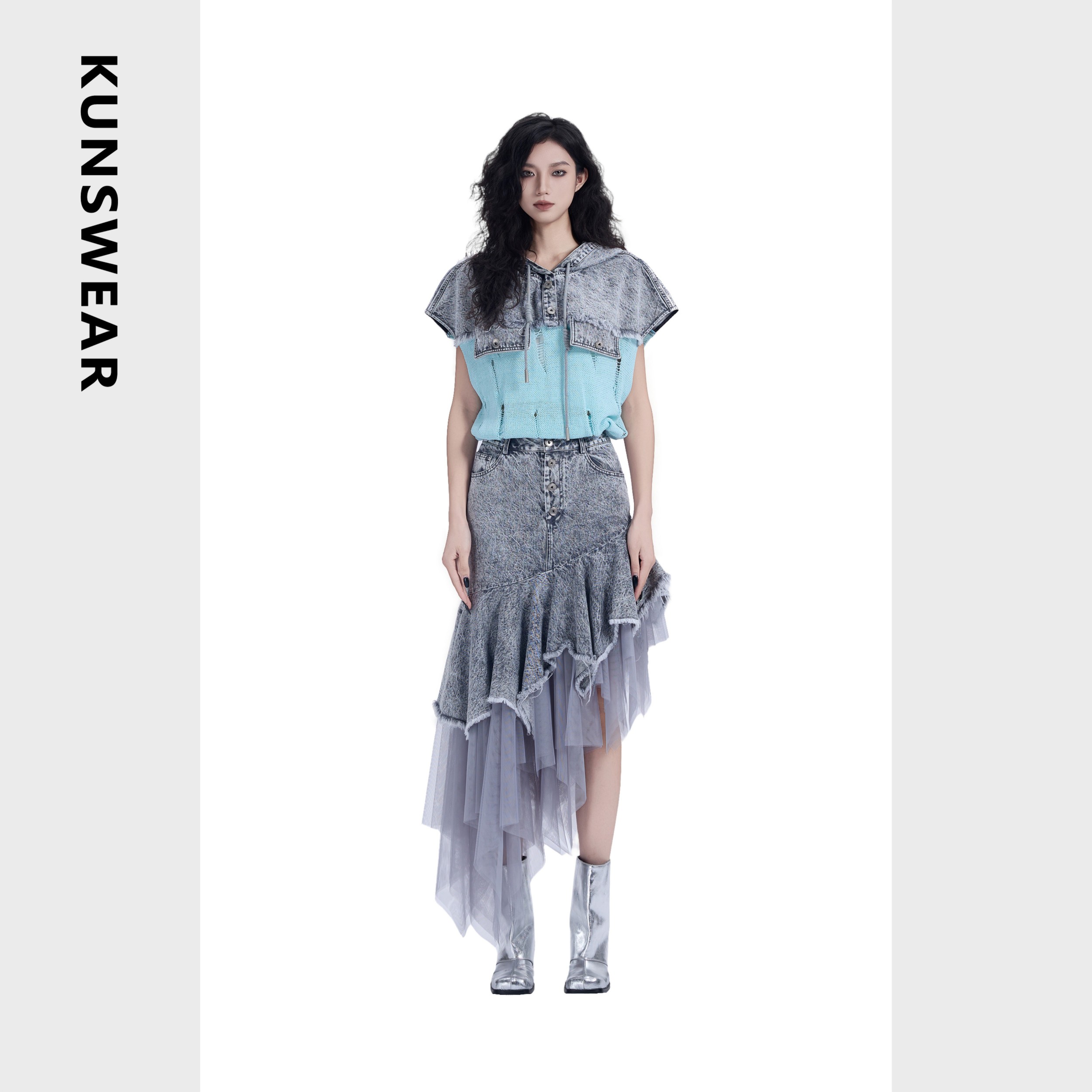 KUNSWEAR/琨丝薇尔25SU 蓝灰牛仔拼接收腰连帽短袖上衣 834004250