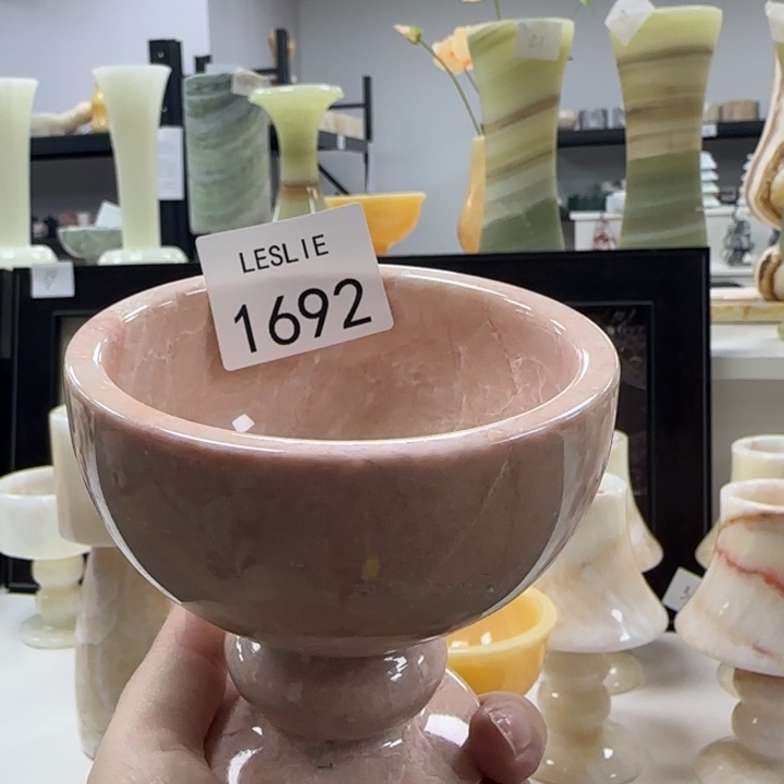 L。  1692。       福利