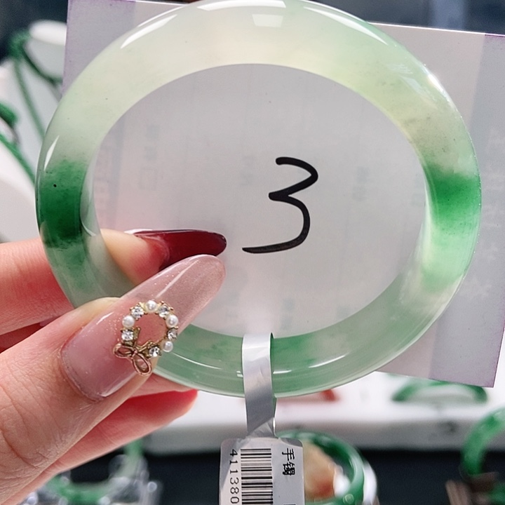 石英质玉手镯未镶嵌天然A货非洲翠手镯