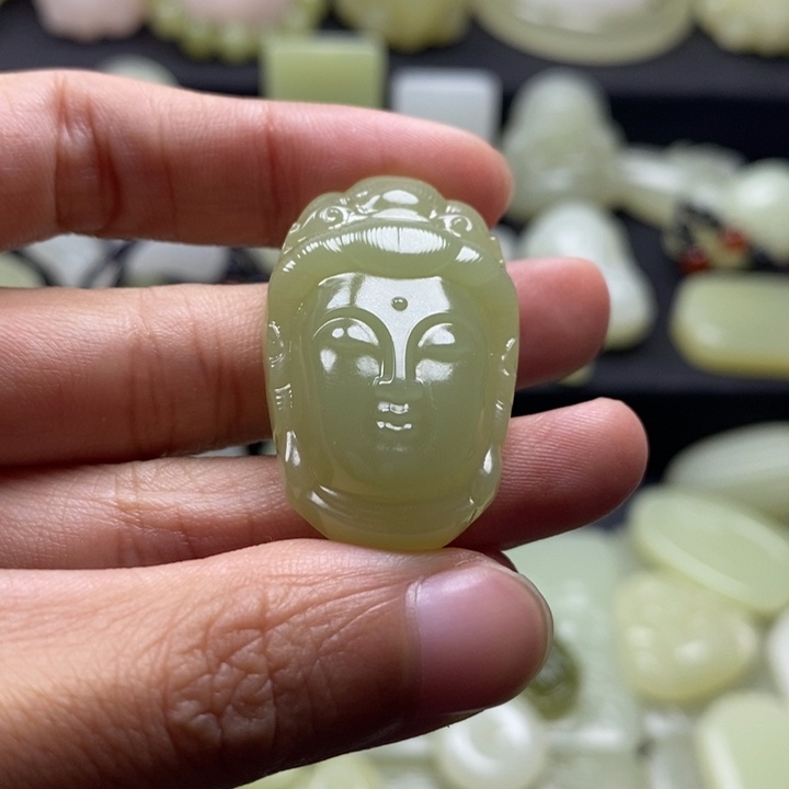 晴水色佛头吊坠单面