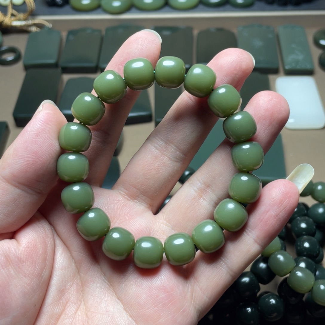 和田玉未镶嵌手链