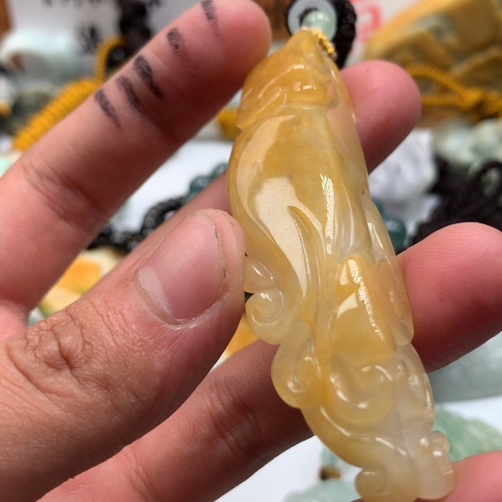 翡翠未镶嵌颈饰保真天然a货翡翠