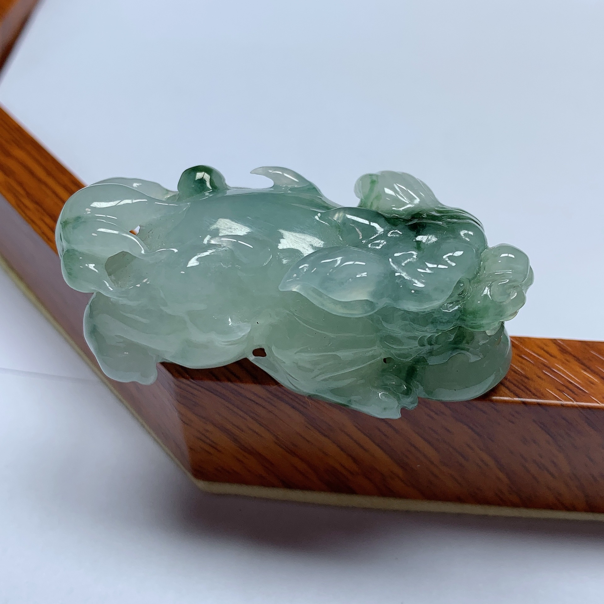 缅甸a货天然翡翠貔貅吊坠冰润霸气特色款飘花貔貅挂件