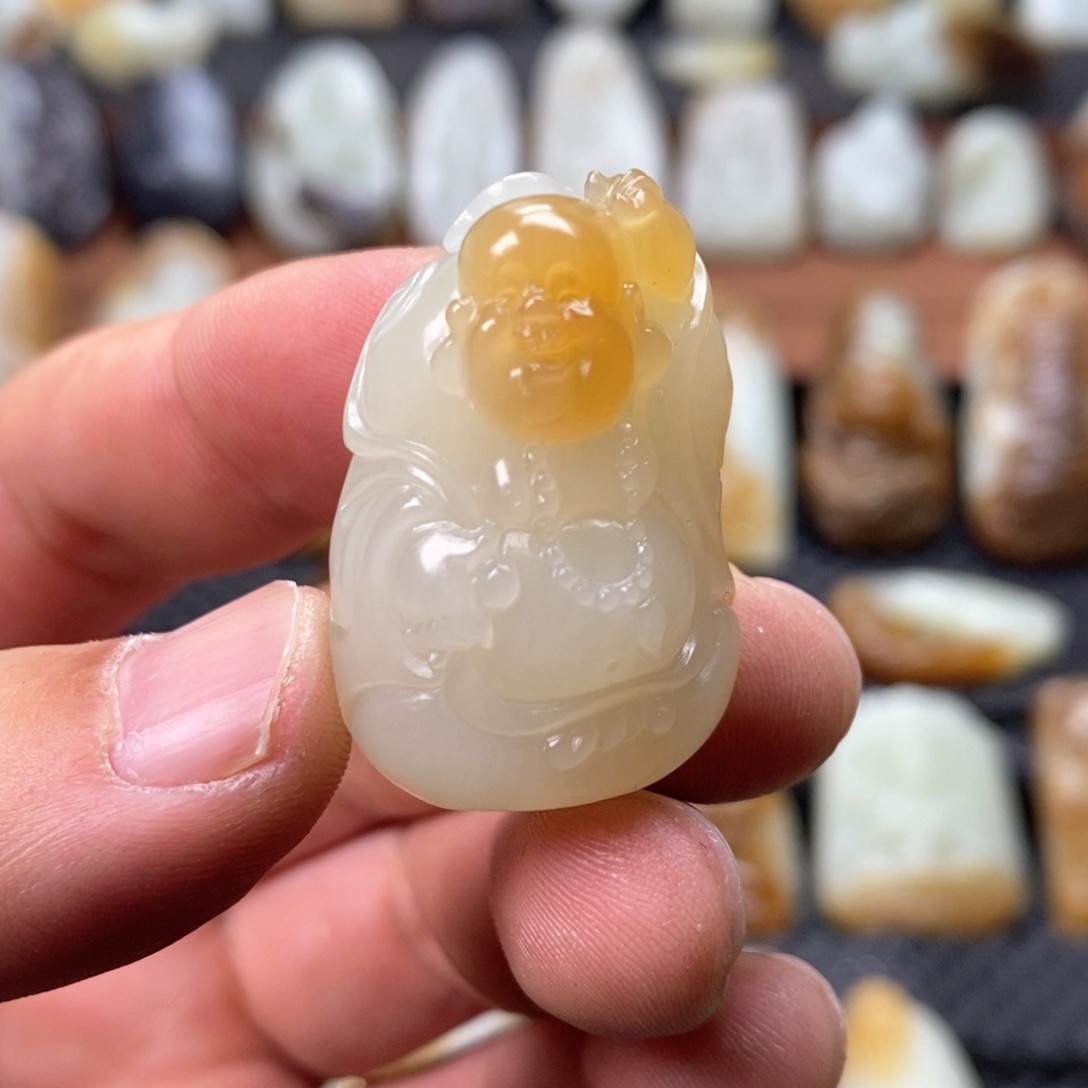 和田玉颈饰未镶嵌