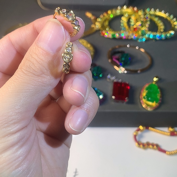 非金属10耳扣。          