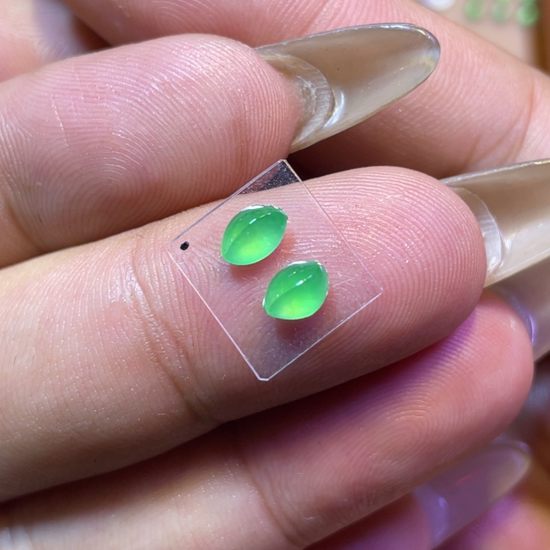 未镶嵌定制翡翠随行