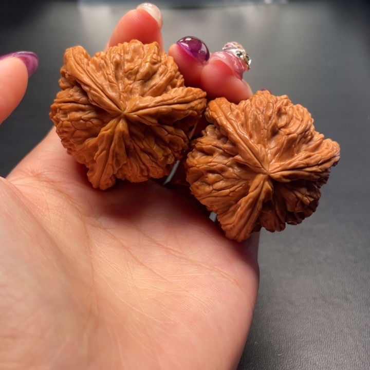 旋***啊吊坠文玩核桃白狮子