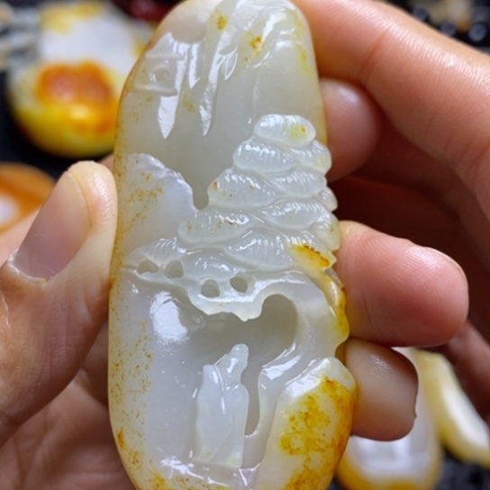 和田玉颈饰未镶嵌