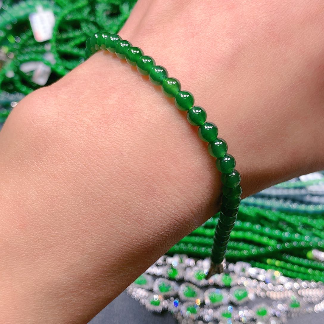 翡翠手串未镶嵌天然翡翠