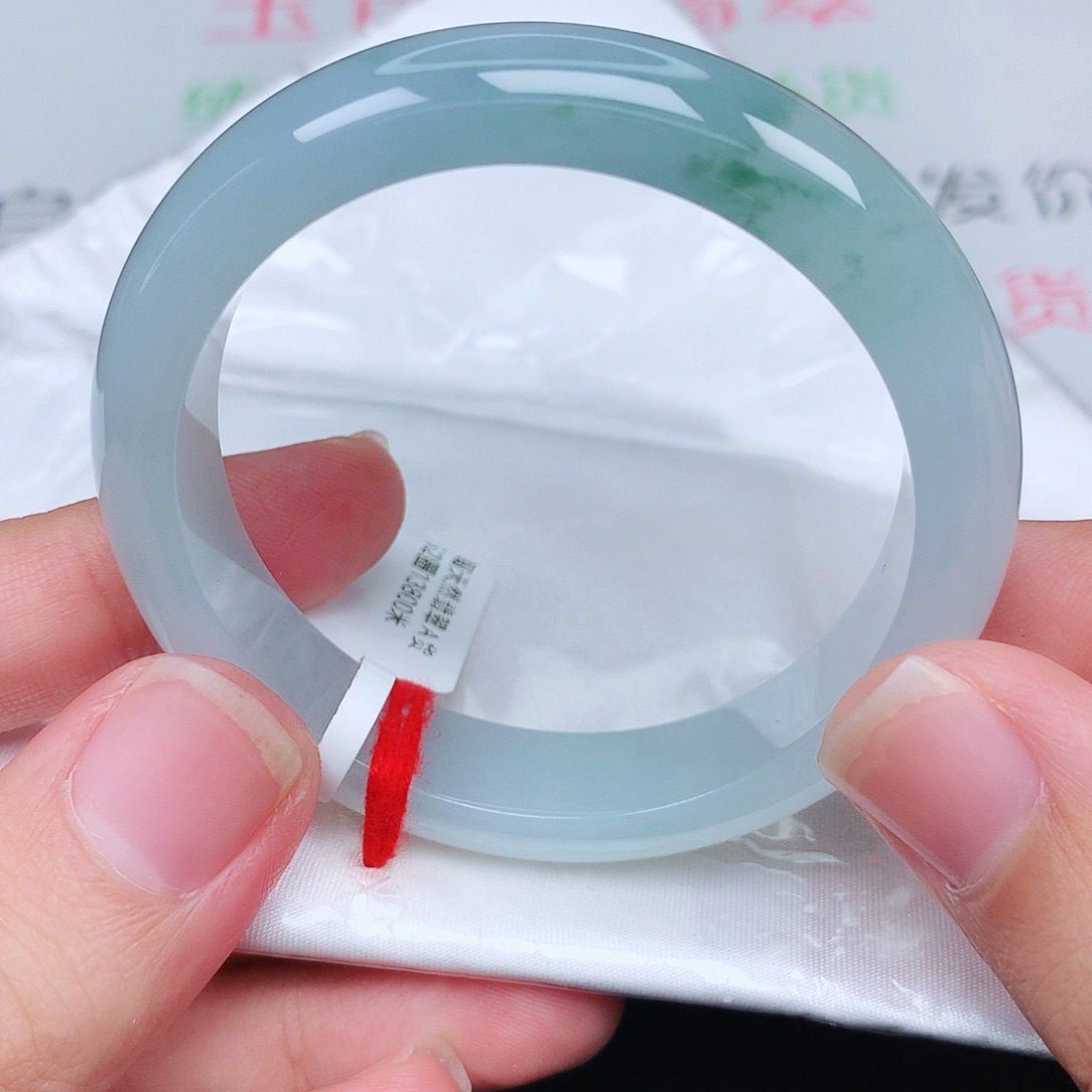 未镶嵌手镯翡翠天然
