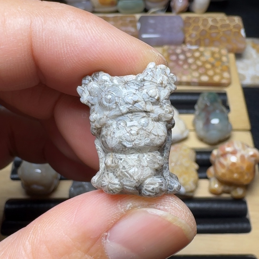 硅化玉纯天然色有机玉石未镶嵌
