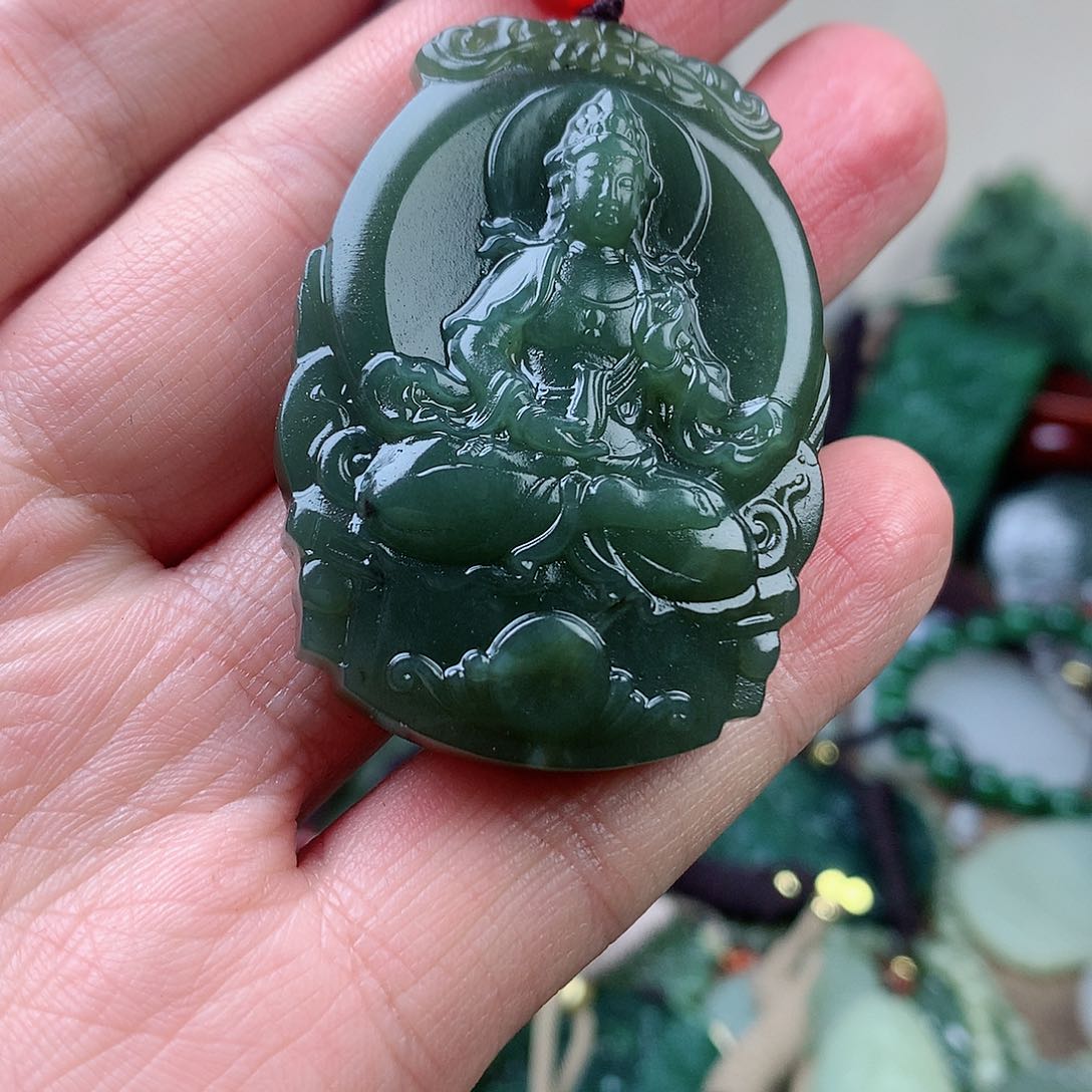 和田玉颈饰未镶嵌