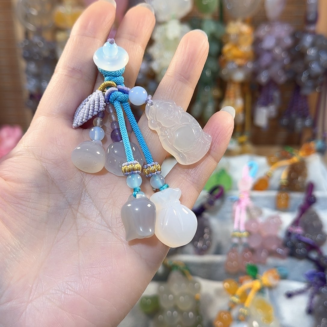 玛瑙/玉髓小挂件福利款不挑不拣通货料子带有包容点未镶嵌Y*i