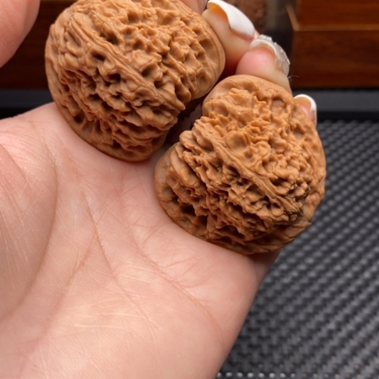 文玩核桃吊坠43全品南疆石