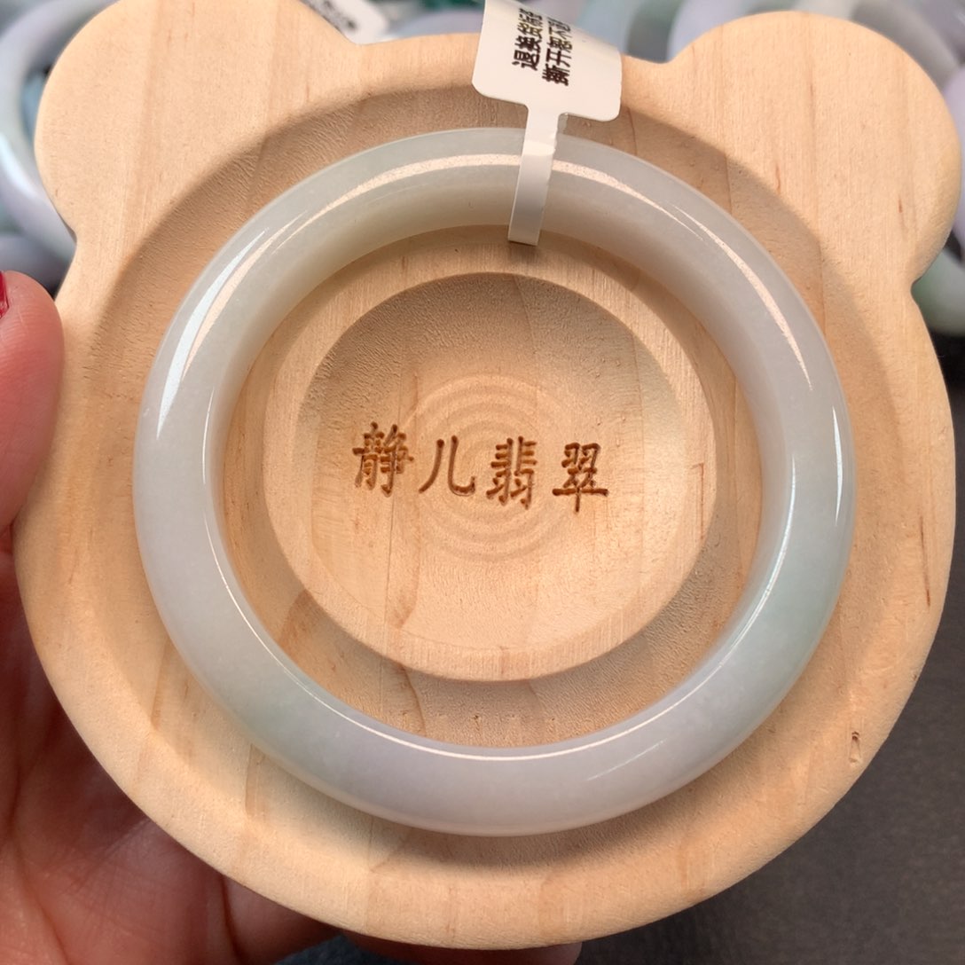 翡翠手镯未镶嵌53.8圈口