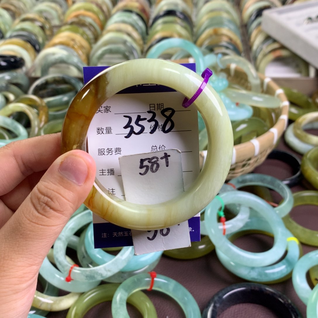 橘***糖蛇纹石玉未镶嵌手镯3538