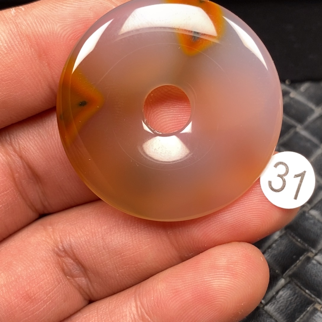 乎***航玛瑙/玉髓未镶嵌颈饰挂件